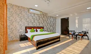 Posh Classic Gurugram - Near HUDA City Centre Metro & Unitech Cyber Park - Camera