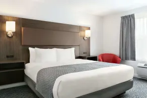 Travelodge by Wyndham Rigaud - Room