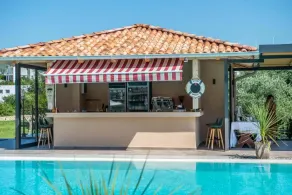 La Hacienda - Pool