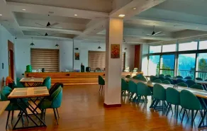 Serene Forest Resort - Restaurante