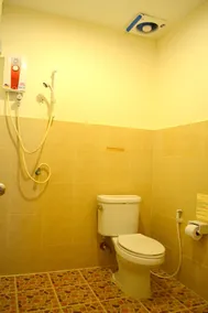 Wandee Bed & Breakfast - Bathroom