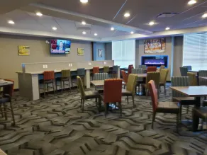 Encore Suites by Service Plus Inns - Restaurant