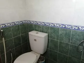 Hotel O Wisma Deli Syariah Near RSUD Nene Mallomo Sidenreng Rappang - Bathroom