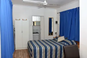 Chinchilla Motel - Zimmer