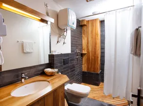HOTEL BHRIKUTI TARA - Badeværelse