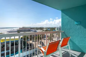 Comfort Inn & Suites Daytona Beach Oceanfront - Chambre