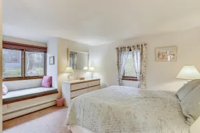 Ski In / Ski Out, Sunrise - ¡Condominio inteligente Killington 1BR con vistas a la montaña! Duerme 6 - Habitación