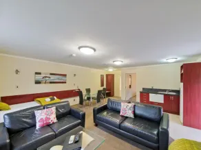 ASURE Avenue Motor Lodge - Room