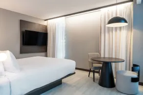 AC Hotel by Marriott Burlington - Chambre