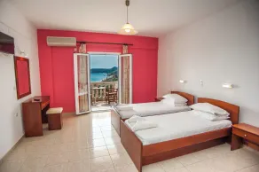 Agios Gerasimos Studios - Chambre