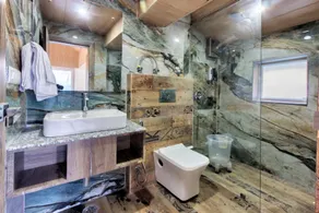 Kason Grand View Manali - Banheiro