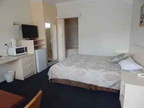 Jacksons Motor Inn - Room
