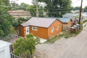 Quaint Cody Cottage w/ Grill: Walk to Downtown! - Interiör