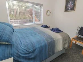 The Nook 285B - Room