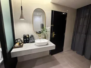 Atelier Hotel Permas - Baño
