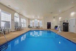 Best Western Crown Inn & Suites - Batavia - Pool
