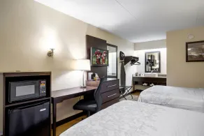 Red Roof Inn PLUS+ Pittsburgh East - Monroeville - Chambre