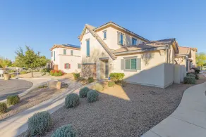 Bright Goodyear Home: Community Pool, Hot Tub - Innvendig