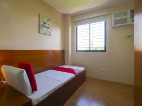 Super OYO 832 The Teepee Place Hostel & Residence Inn - Room