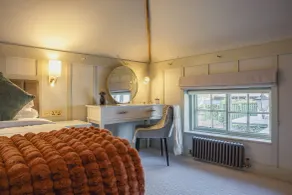 The Crown Inn at Burnham Beeches - Room