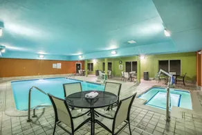 Holiday Inn Express Hastings by IHG - Piscine