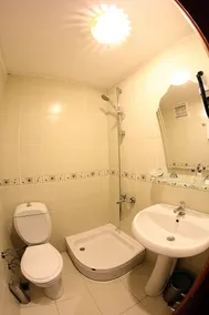 Paradise Hotel - Bathroom