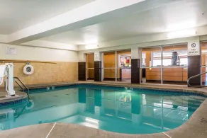 Comfort Suites Mason near Kings Island - Piscine