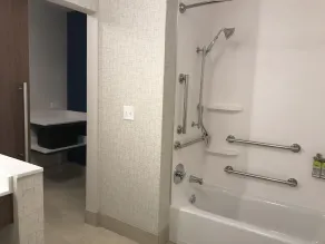 Holiday Inn Express & Suites - Phoenix - Airport North by IHG - Bagno