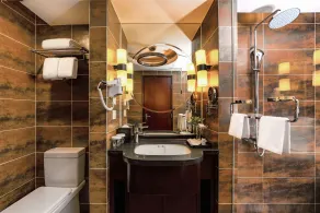 Yun-Zen Jinling World Trade Plaza Hotel - Badezimmer
