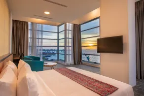 Hotel 7 Suria - Vue de la chambre