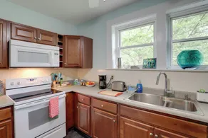 Lovely Hendersonville Retreat ~ 1 Mi to Downtown! - Interiör