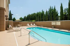 Hampton Inn Easley - Pool