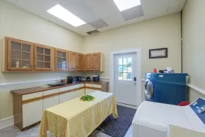 Walkable Main Street Apartment in Princeton! - Interiør
