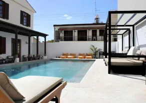 The Colonial by M HOUSE - Piscina