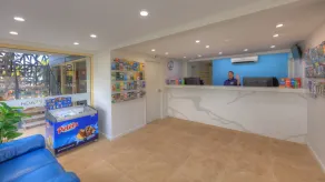 Alex Beach Cabins and Tourist Park - Recepción