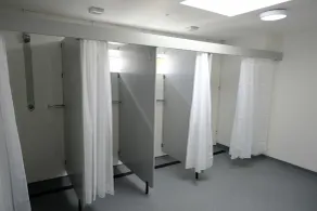Whiddy School House Accommodation - Bad