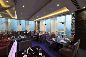 Orange Suites Hotel - Restaurant