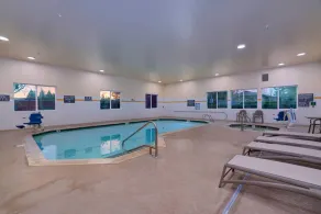 Comfort Suites Springfield-Eugene - Pool