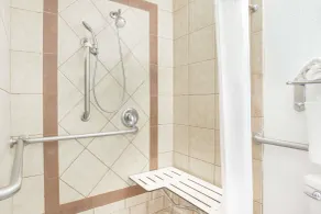 Days Inn by Wyndham Turlock - Salle de bain