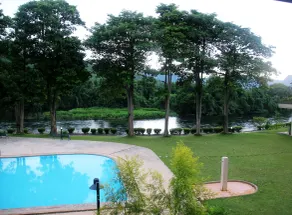 Aekpailin River Kwai Resort - Basseng