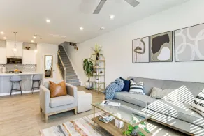 3 Mi to Lake Wylie! Modern Charlotte Townhome - Interiör