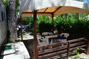 Green Garden Village con piscina, spiaggia riservata e parcheggio - Vue de la chambre