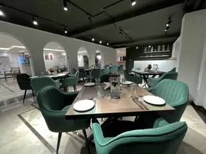 AVA Hotels and Corporates Millennium City - Ristorante
