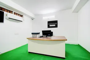 Super Townhouse LB Nagar Metro Station - Lobby