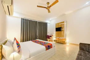 Via AR Suites - Room