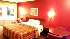 Red Carpet Inn & Suites Carneys Point/Wilmington - Chambre