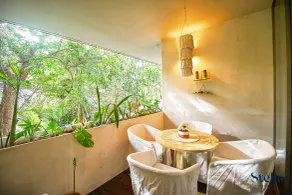 Eco-chic Design Condos Wrapped in Nature's Elements by Stella Rentals - Utsikt från rummet