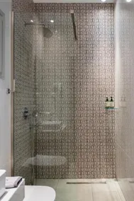 SARTI PREMIUM LUXURY SUITES  - Casa de banho