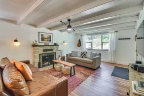 Cozy Retreat w/ Deck ~ 2 Mi to Pinecrest Lake! - Interiør