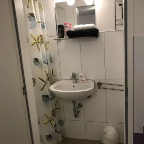 Fremdenzimmer Sas - Bathroom